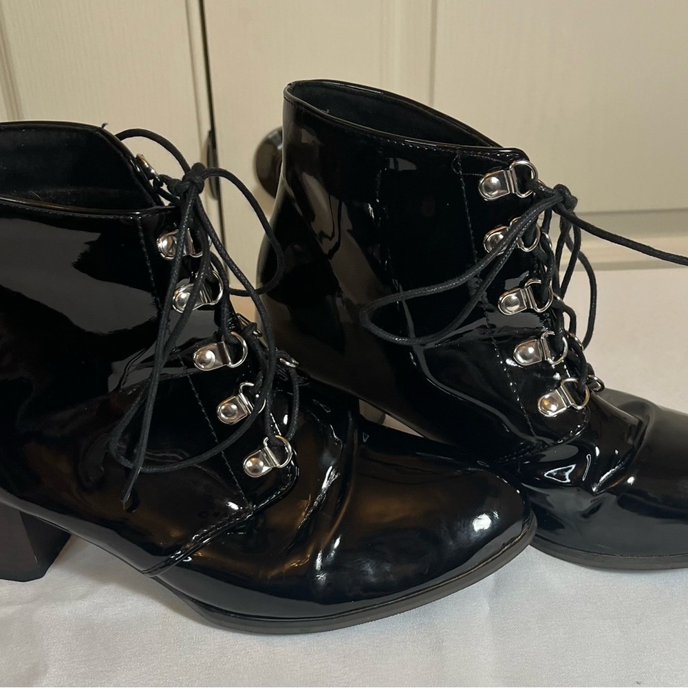 Elegant Black Lace-Up Patent Boots
